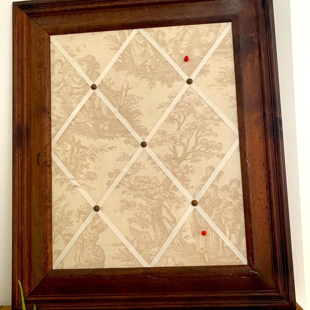 Pin board